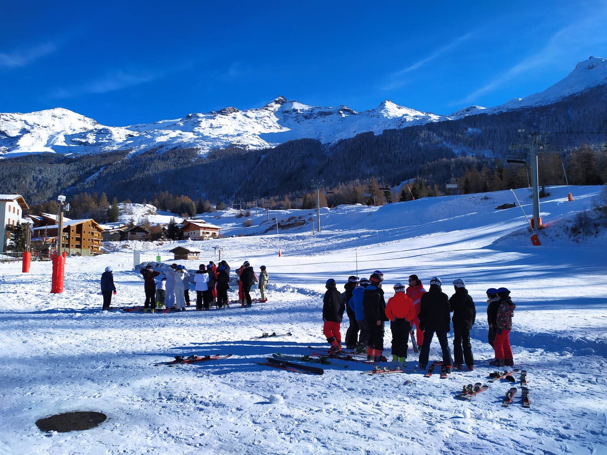 319053566 1642461272850747 3027824834147960431 n